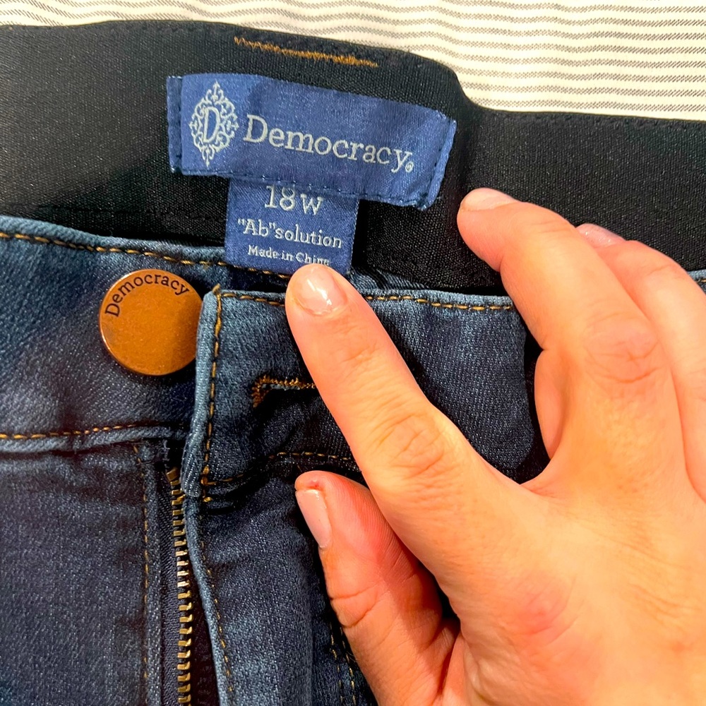 Democracy Jeans 18W